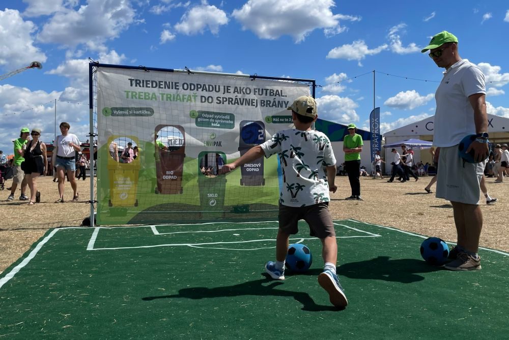 Triediť odpad je Pohoda: ENVI - PAK vzdelával a pomáhal triediť na najväčšom festivale
